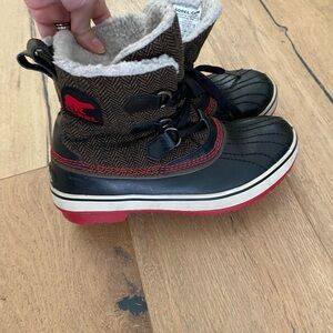 Sorel Brown and Red Winter Boots Stylish and Durable